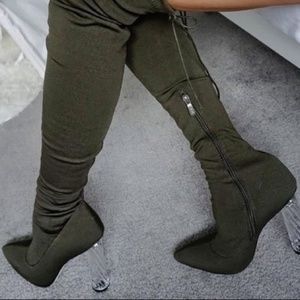 🍀 Beautiful Ultrastuart Thigh-High Boots 🍀